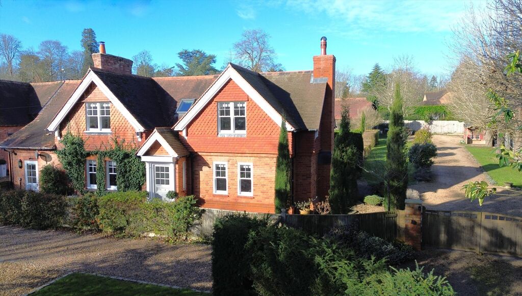 Image of Mill Road, Shiplake, Henley-on-Thames, Oxfordshire RG9