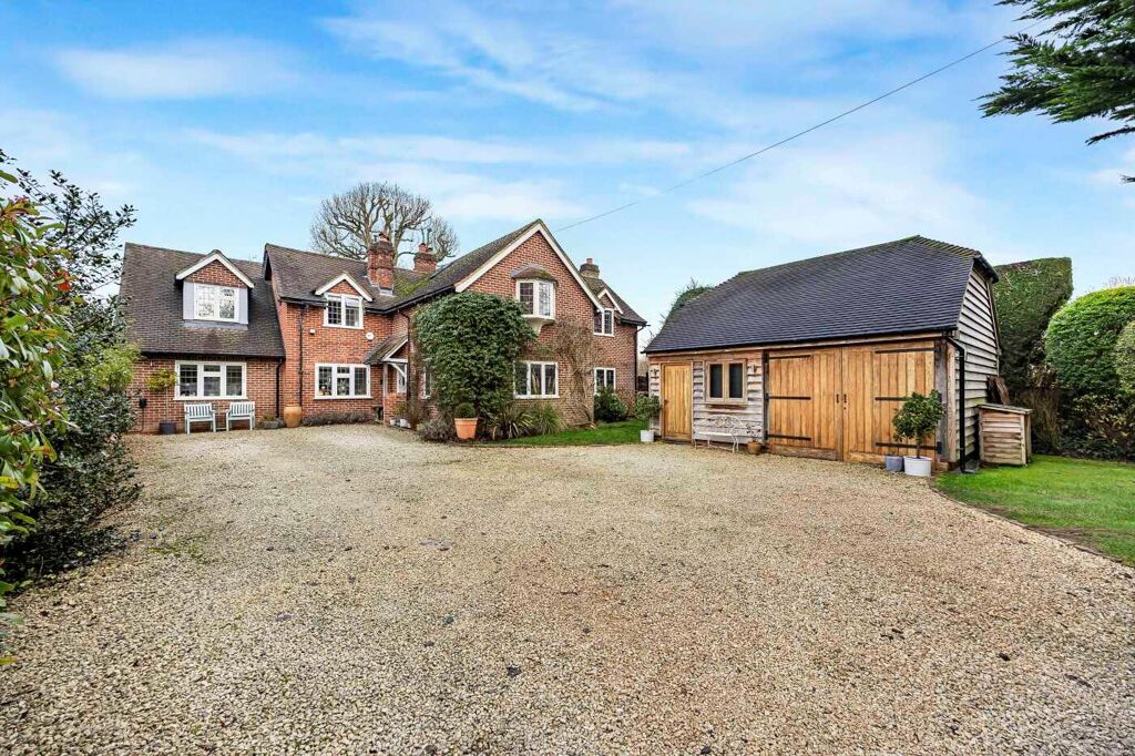 Image of Main Street, Stoke Row, Henley-on-Thames, Oxfordshire RG9