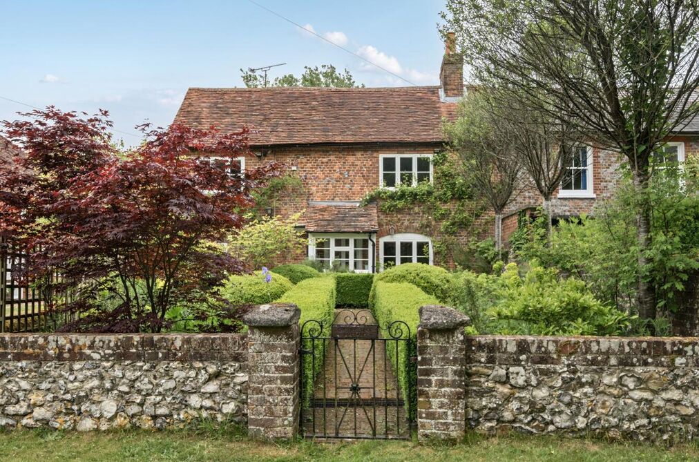 Image of The Green, Nettlebed, Oxfordshire, RG9