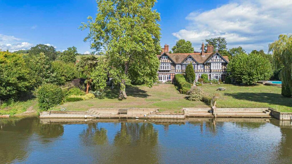 Image of Hambleden, Henley-on-Thames, Buckinghamshire, RG9