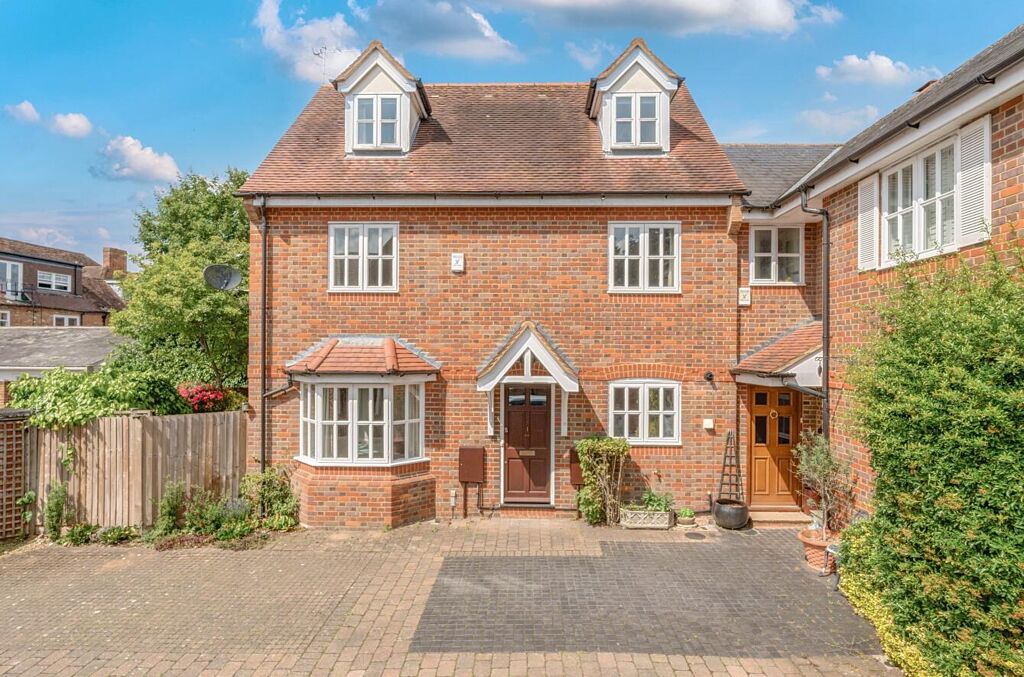 Image of Bell Street Mews, Henley-on-Thames, Oxfordshire, RG9