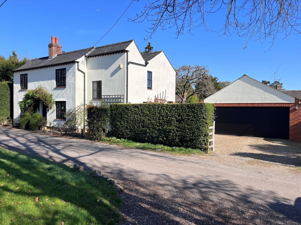 Image of The Hamlet, Gallowstree Common, Reading, Oxfordshire, RG4