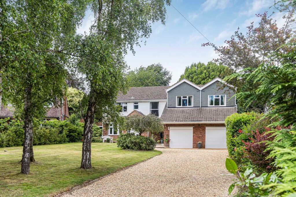 Image of Baskerville Lane, Shiplake, Henley-on-Thames, Oxfordshire RG9