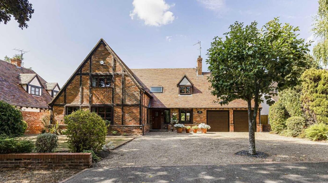 Image of Lowes Close, Shiplake, Henley-on-Thames, Oxfordshire RG9