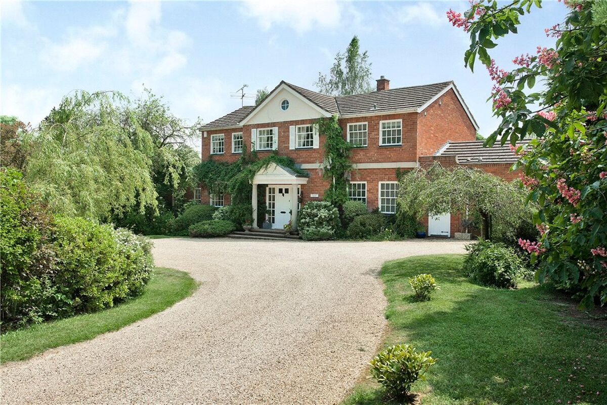 house for sale in Woodlands Road, Harpsden, HenleyOnThames