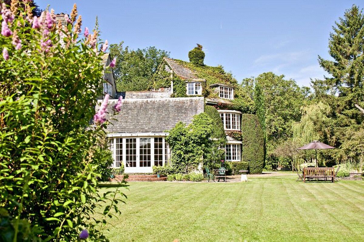 house for sale in Bolney Road, Lower Shiplake, HenleyOnThames