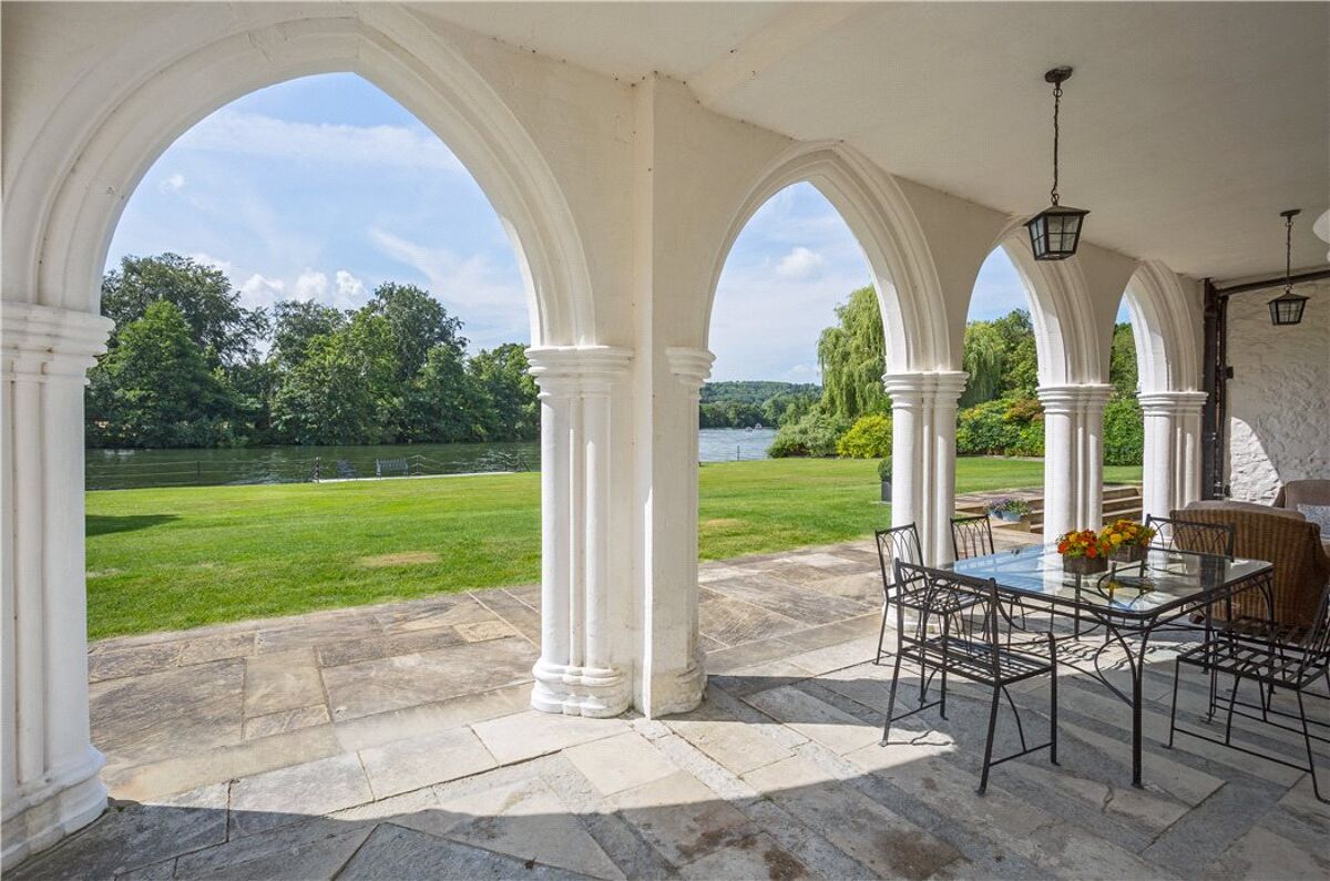 house for sale in Ferry Lane, Medmenham, Marlow, Buckinghamshire, SL7