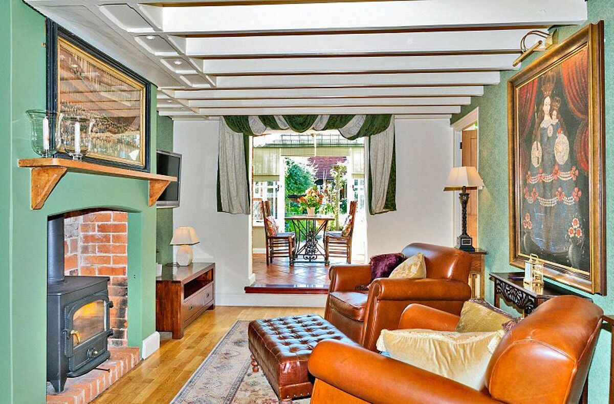 house for sale in The Old Butchers Shop, Hambleden, HenleyOnThames