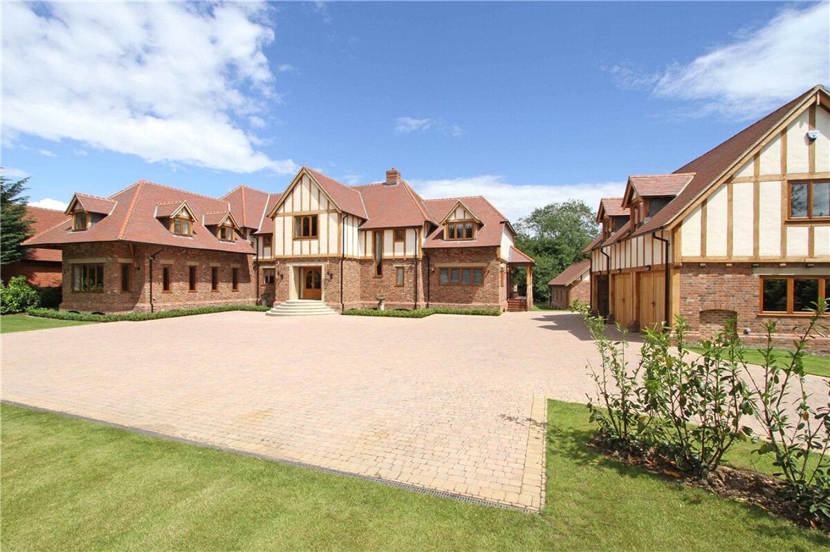 house for sale in Bolney Road, Lower Shiplake, HenleyOnThames