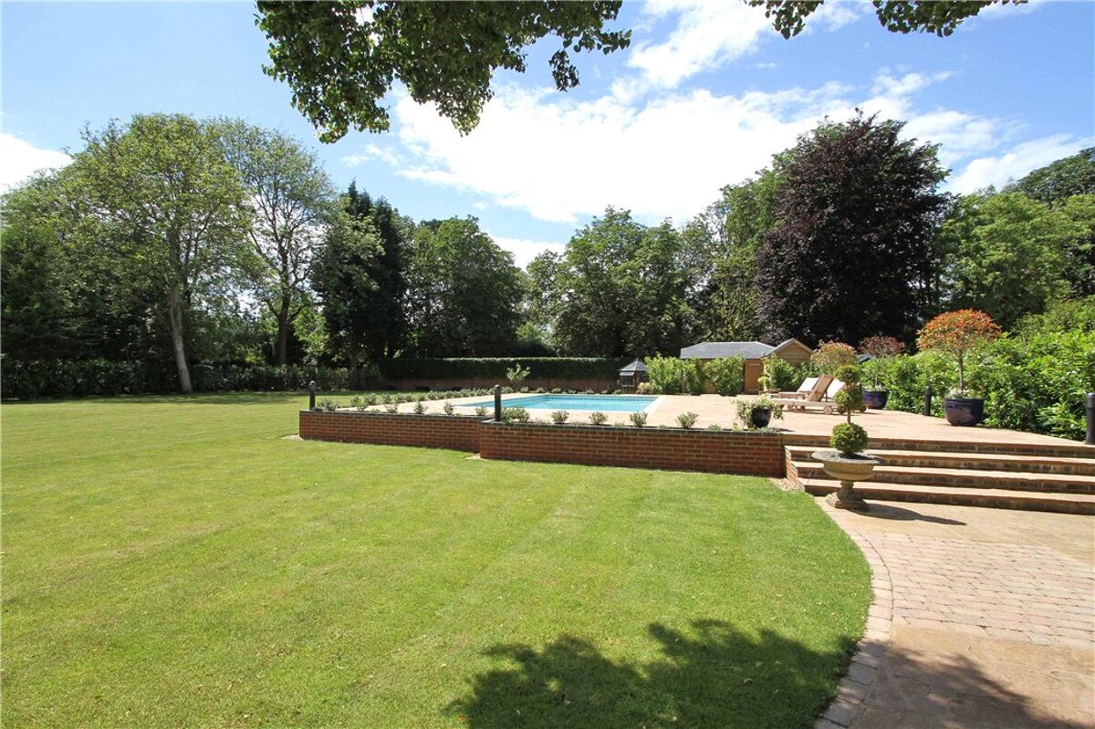 house for sale in Bolney Road, Lower Shiplake, HenleyOnThames