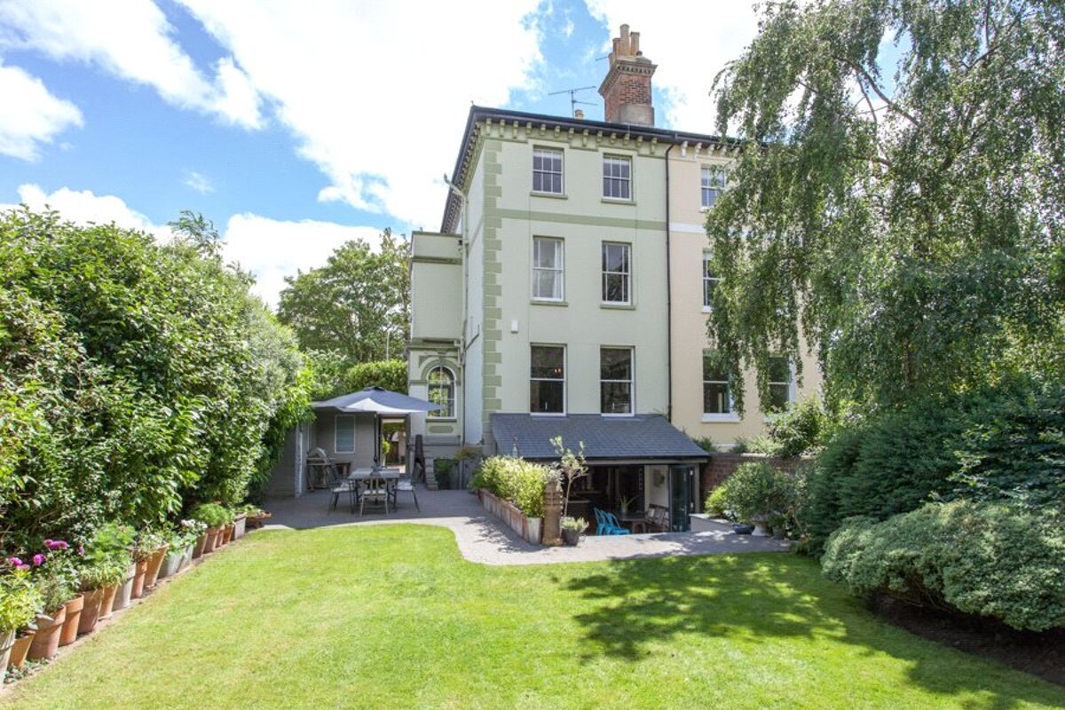 house for sale in Crescent Road, Reading, Berkshire, RG1 HOT140060