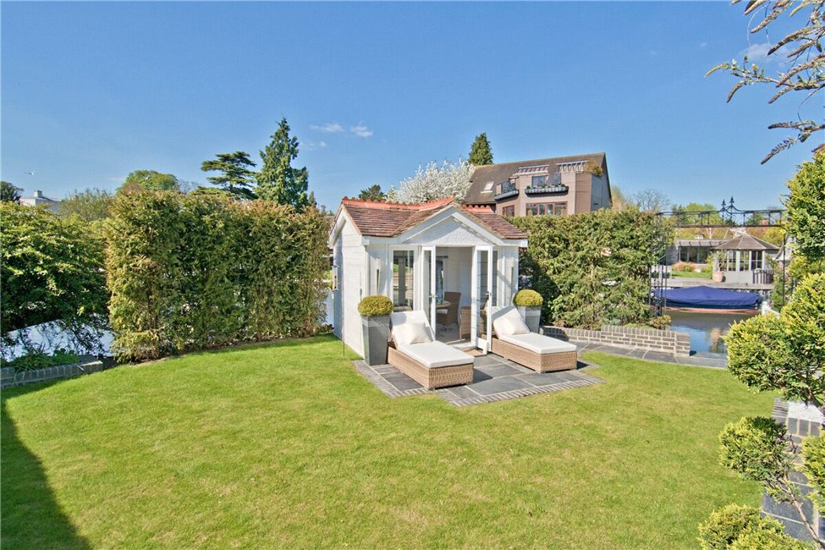 house for sale in Marlow Lock, Mill Road, Marlow, Buckinghamshire, SL7