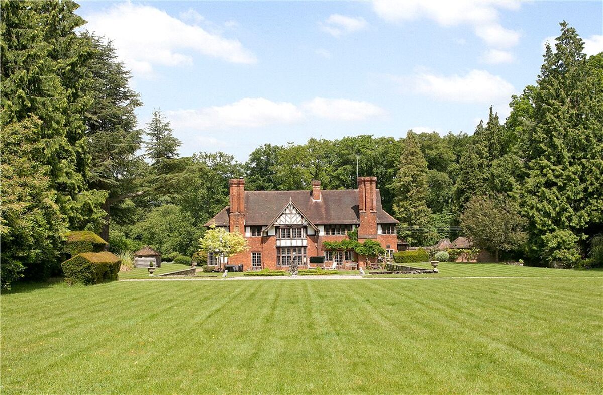 house for sale in Harpsden Woods, Harpsden, HenleyOnThames