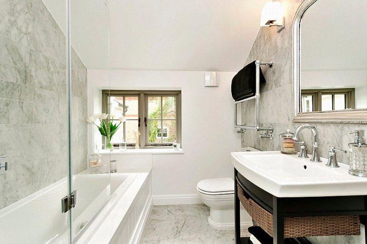 house for sale in Fairmile, HenleyOnThames, Oxfordshire, RG9