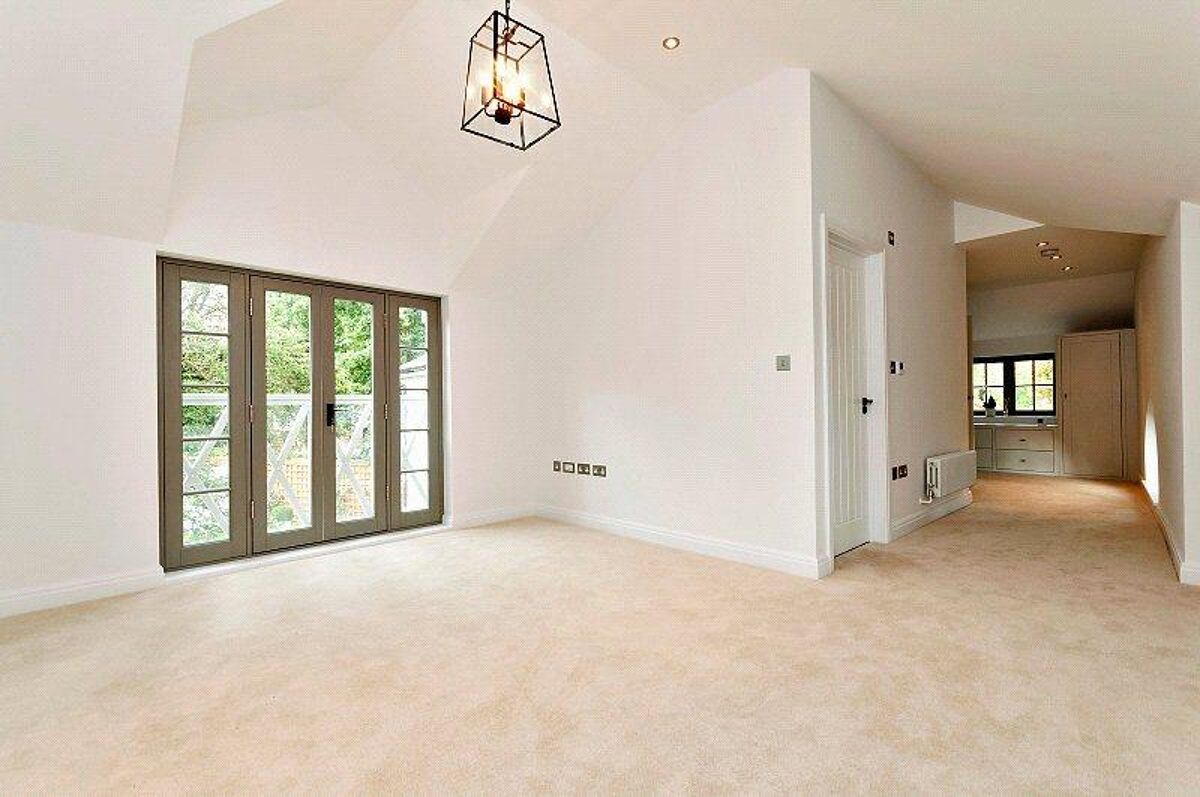 house for sale in Fairmile, HenleyOnThames, Oxfordshire, RG9