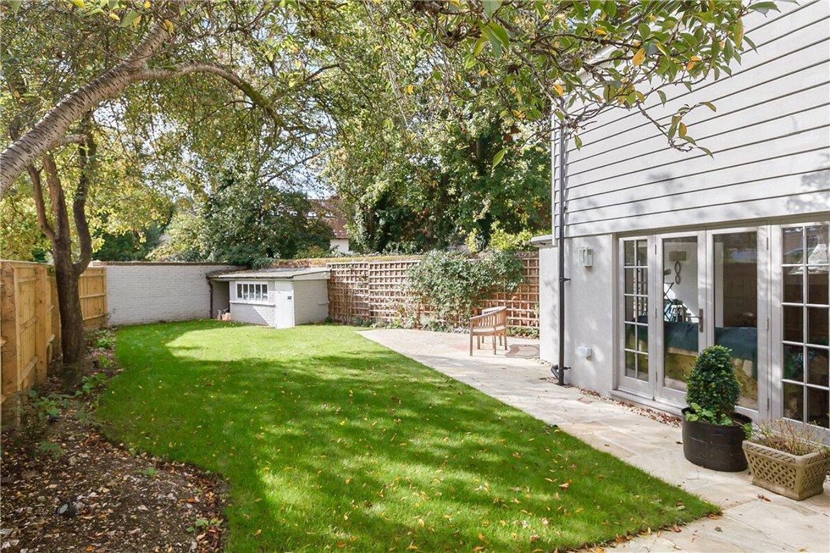 house for sale in Fairmile, HenleyOnThames, Oxfordshire, RG9