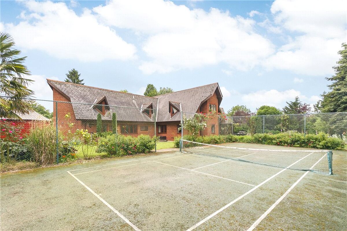 house for sale in Station Road, Wargrave, Reading, Berkshire, RG10