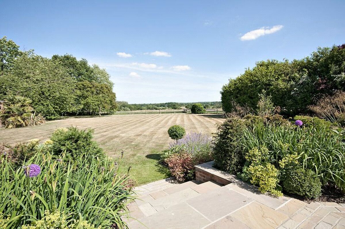 house for sale in Stanlake Lane, Reading, Berkshire, RG10