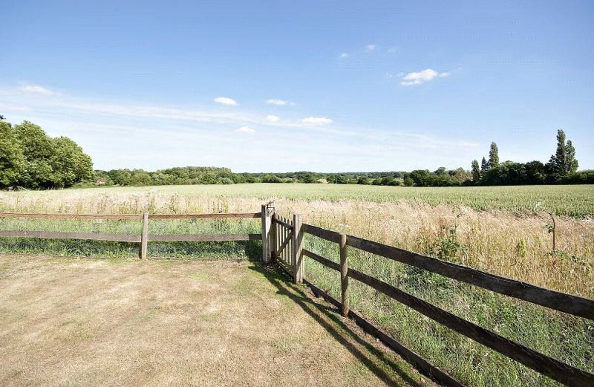 house for sale in Stanlake Lane, Reading, Berkshire, RG10