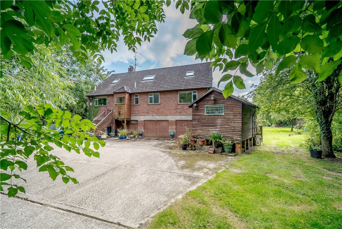 house for sale in Loddon Drive, Wargrave, Reading, Berkshire, RG10