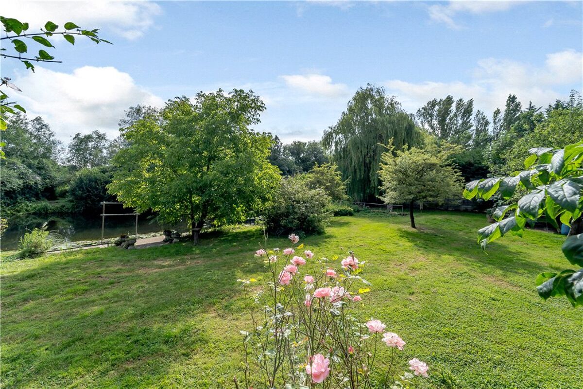 house for sale in Loddon Drive, Wargrave, Reading, Berkshire, RG10