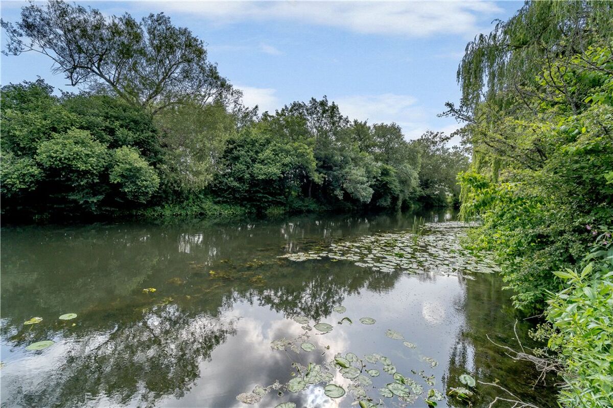 house for sale in Loddon Drive, Wargrave, Reading, Berkshire, RG10