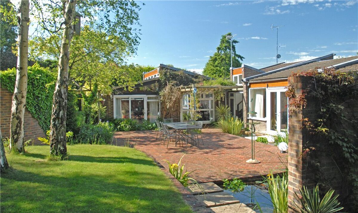 house for sale in Fairmile, HenleyOnThames, Oxfordshire, RG9