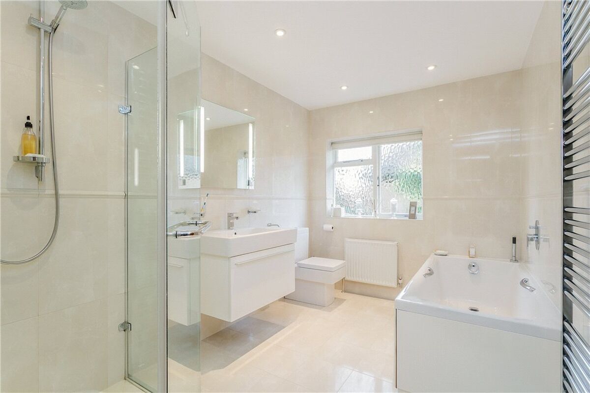 house for sale in St. Andrews Road, HenleyonThames, Oxfordshire, RG9