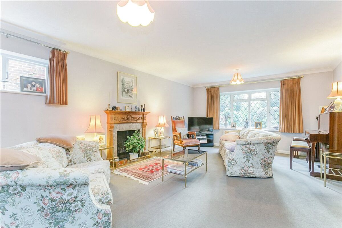 house for sale in St. Andrews Road, HenleyonThames, Oxfordshire, RG9