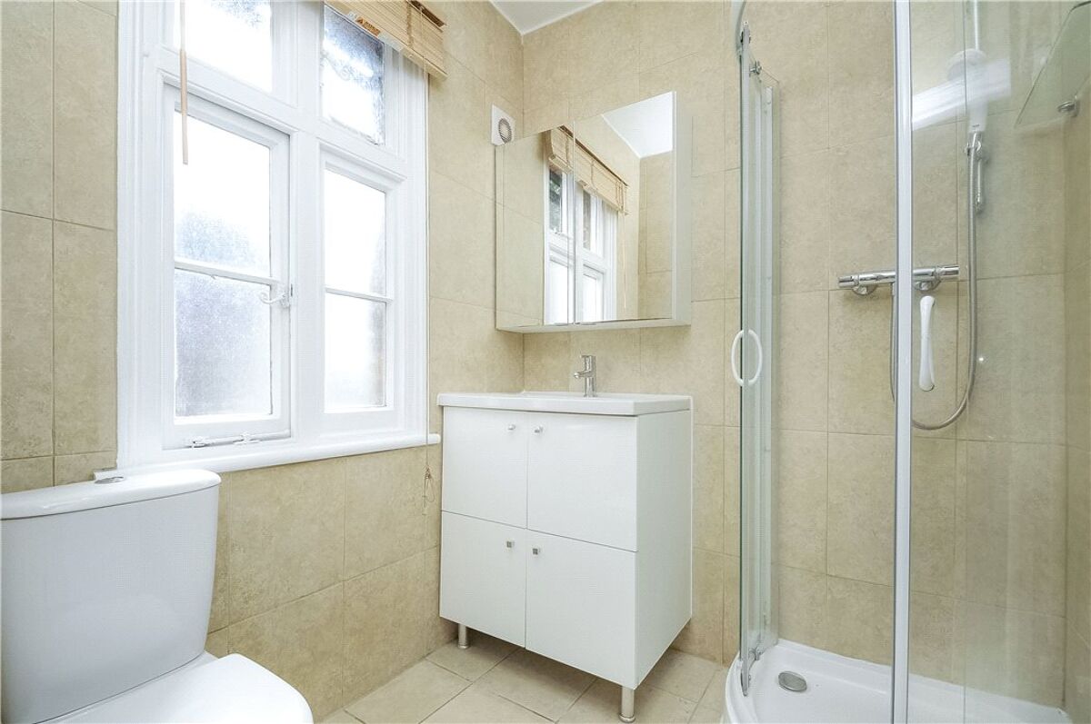 house for sale in Queen Street, HenleyonThames, Oxfordshire, RG9