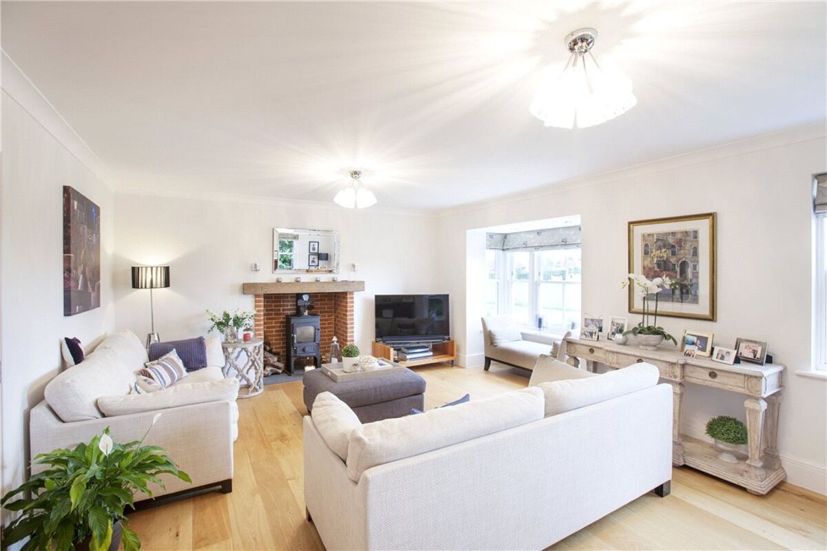 house for sale in Gilchrist Way, Littlewick Green, Maidenhead