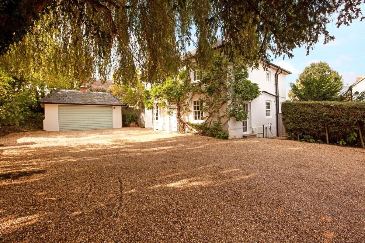 house for sale in Forest Road, Binfield, Bracknell, Berkshire, RG42