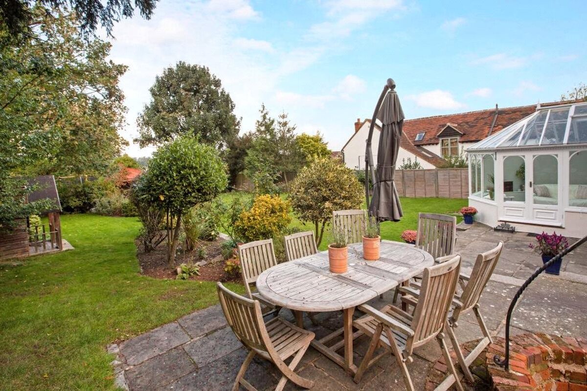 house for sale in Forest Road, Binfield, Bracknell, Berkshire, RG42