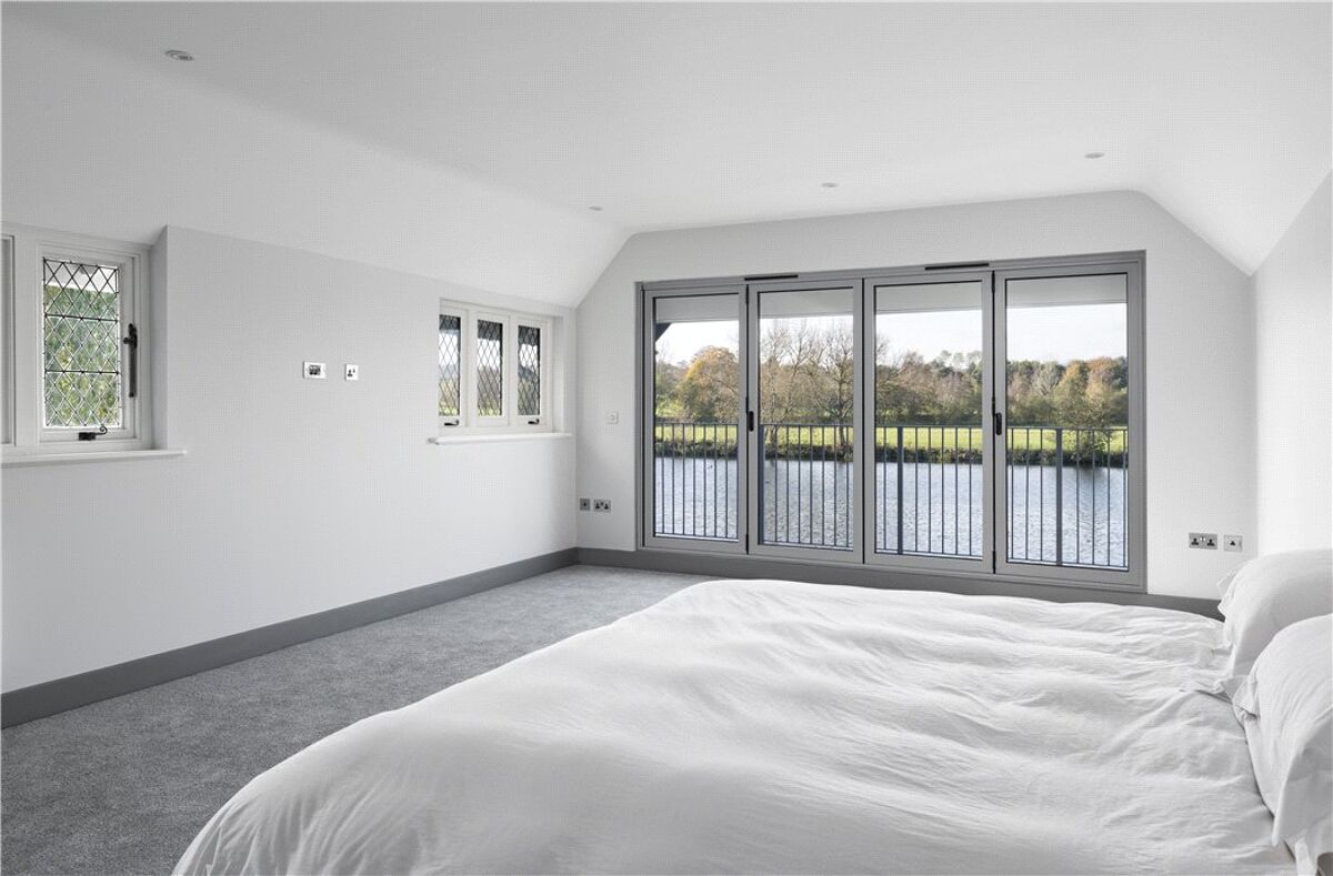 house for sale in Riversdale, Bourne End, Buckinghamshire, SL8 HOT170102 Knight Frank