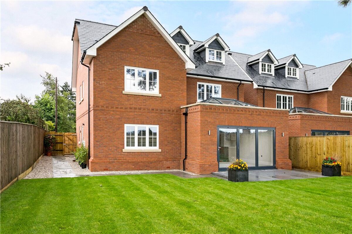 house for sale in Peppard Lane, HenleyonThames, RG9 HOT170121