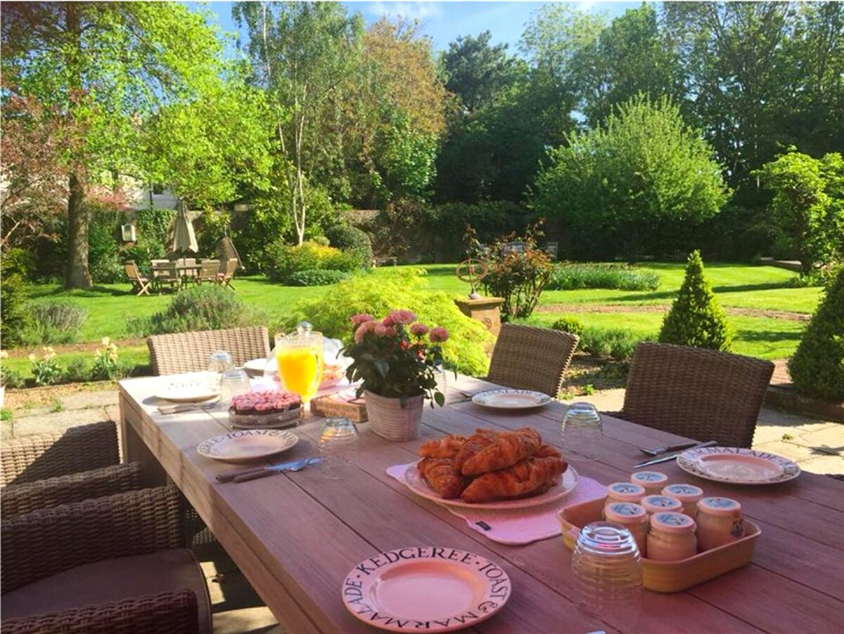 house for sale in Cherry Garden Lane, Maidenhead, Berkshire, SL6 HOT170186 Knight Frank