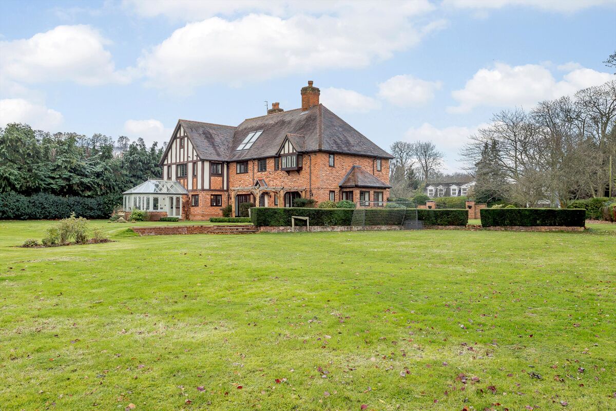 house for sale in New Road, Hurley, Berkshire, SL6 HOT170188 Knight