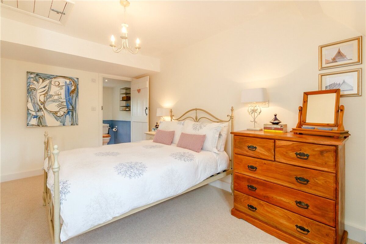 house for sale in Highmoor, HenleyonThames, RG9 HOT180029 Knight