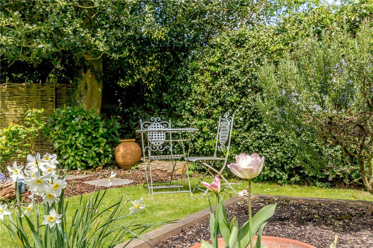 house for sale in Highmoor, HenleyonThames, RG9 HOT180029 Knight