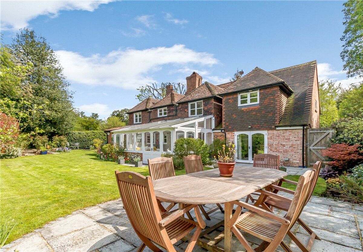 house for sale in Highmoor, HenleyonThames, RG9 HOT180029 Knight