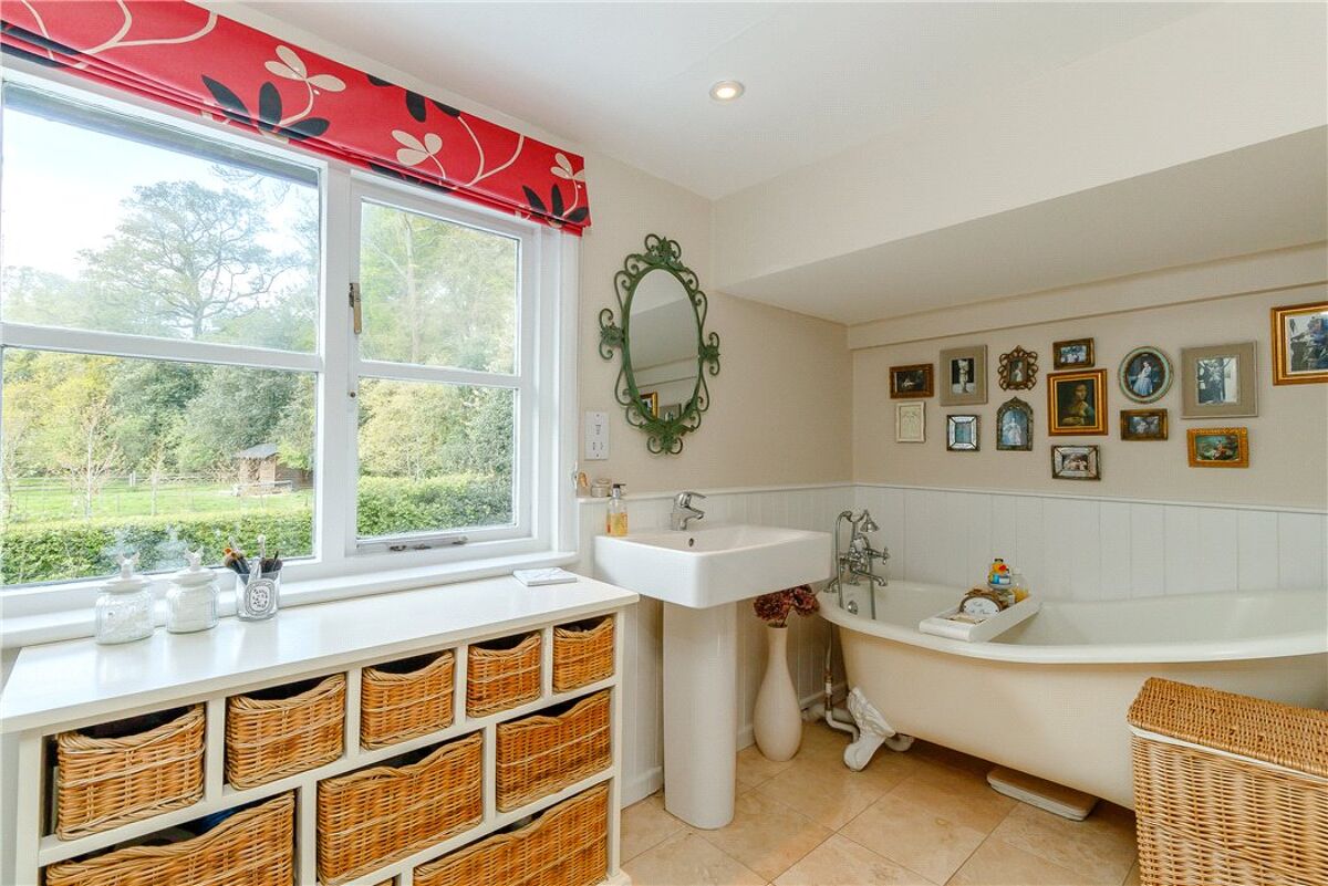 house for sale in Highmoor, HenleyonThames, RG9 HOT180029 Knight