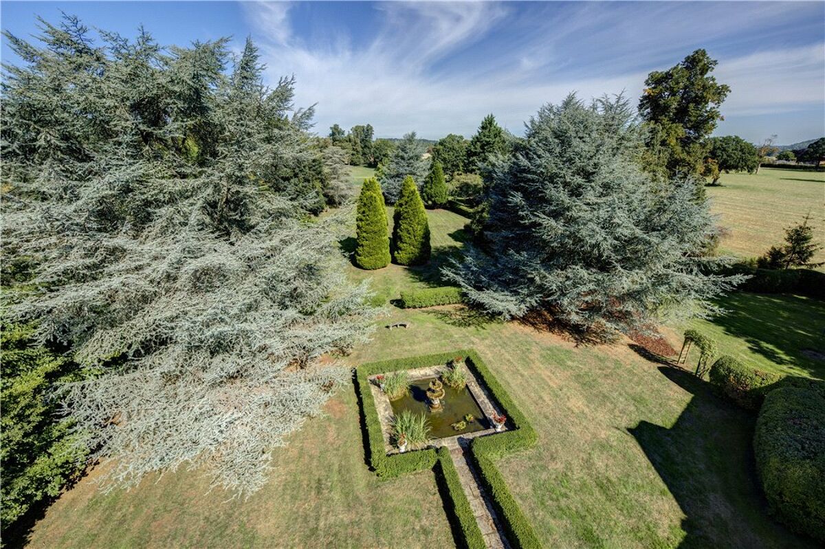 house for sale in Hurley Lane, Hurley, Berkshire, SL6 HOT180062 Knight Frank