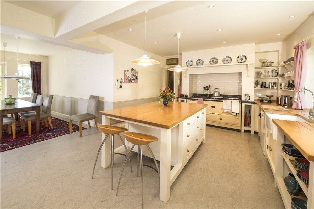 house for sale in Rotherfield Road, HenleyonThames, RG9 HOT180070