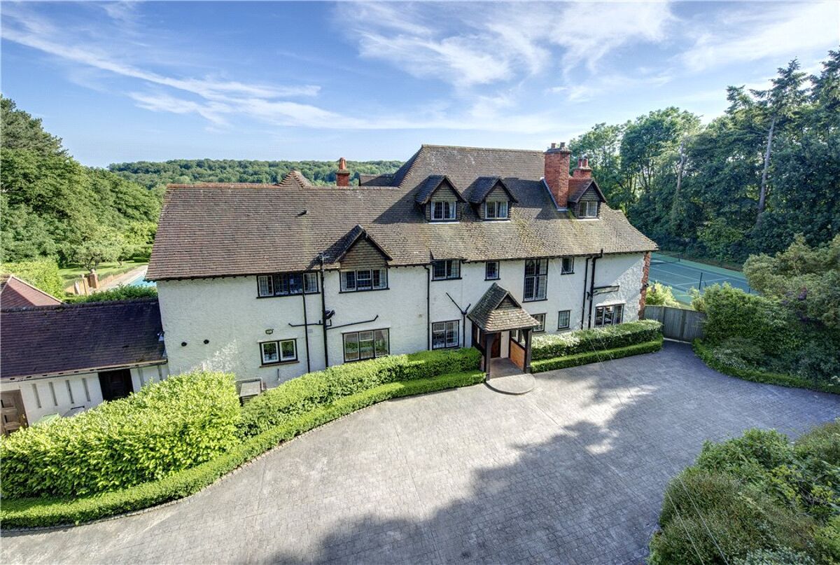 house for sale in Rotherfield Road, HenleyonThames, RG9 HOT180070