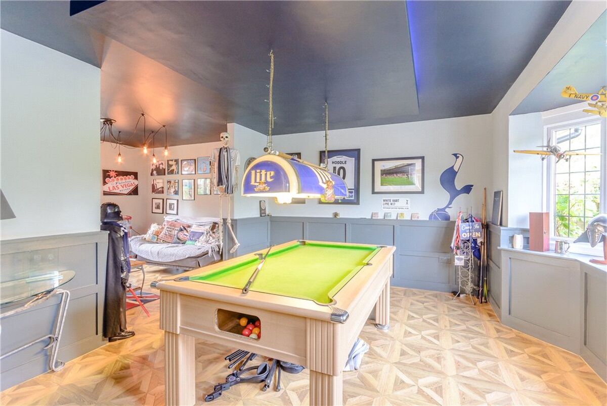 house for sale in Wargrave Road, Twyford, Reading, Berkshire, RG10