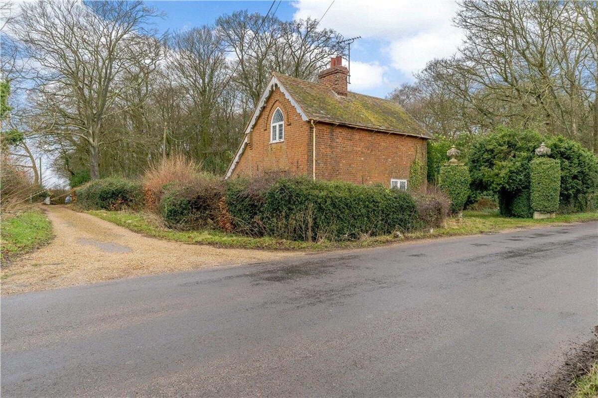house for sale in Greenfield, Christmas Common, Watlington, Oxfordshire