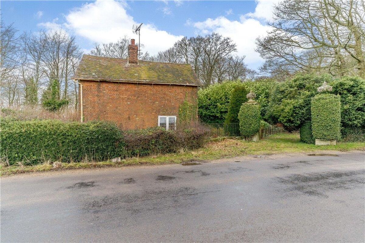 house for sale in Greenfield, Christmas Common, Watlington, Oxfordshire
