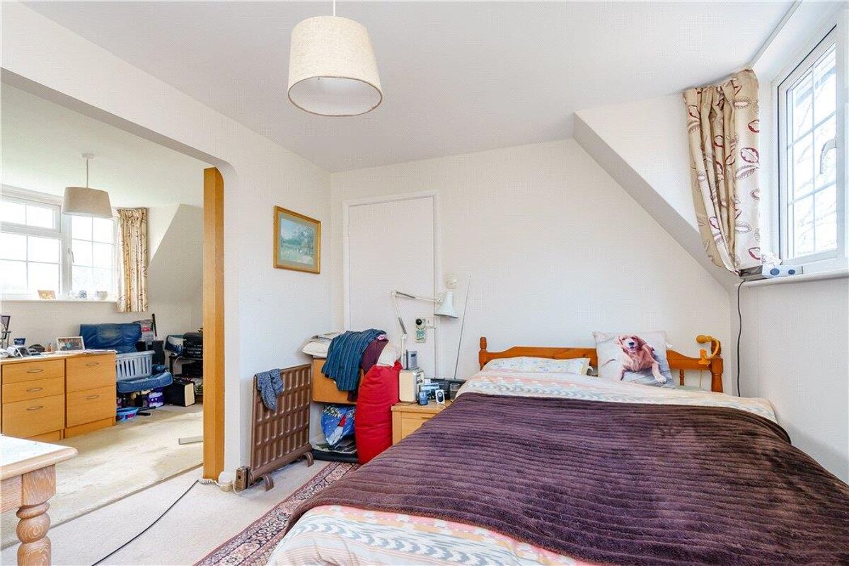 house for sale in Shurlock Row, Reading, Berkshire, RG10 HOT180201