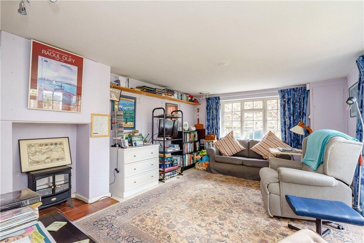 house for sale in Shurlock Row, Reading, Berkshire, RG10 HOT180201