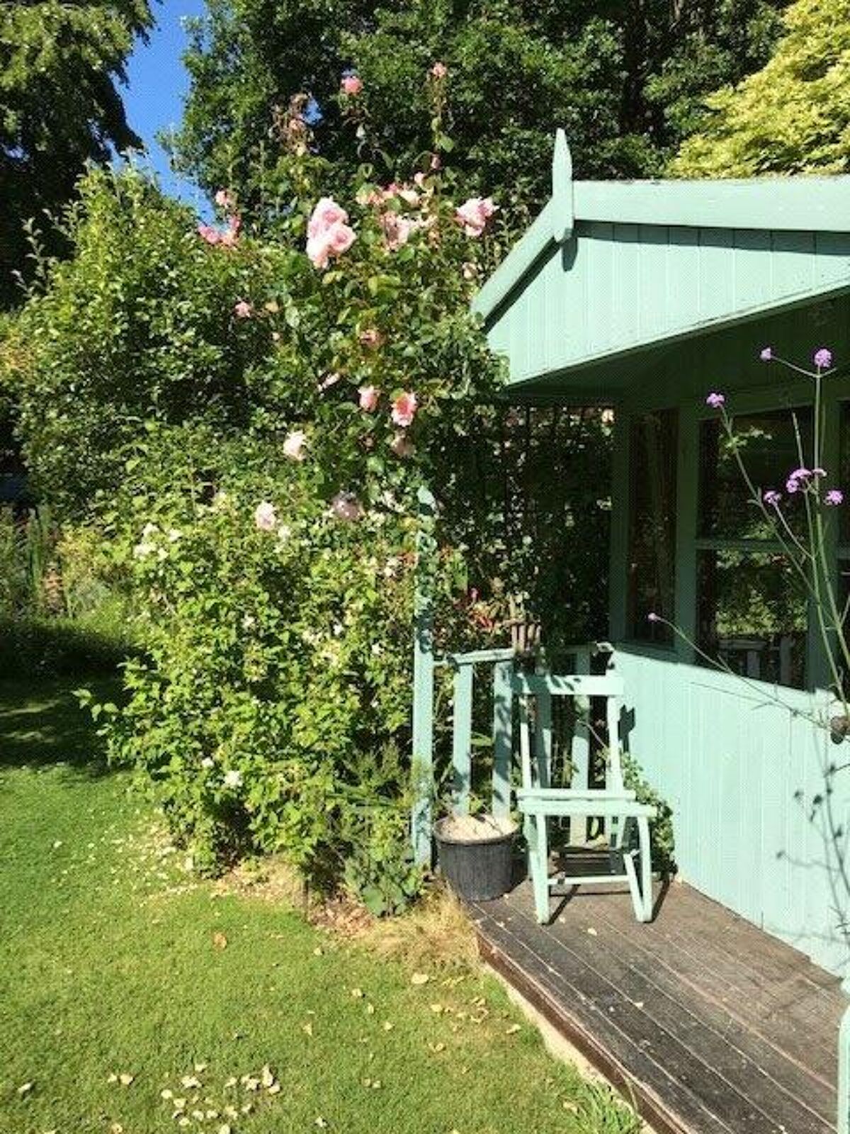 house for sale in Shurlock Row, Reading, Berkshire, RG10 HOT180201